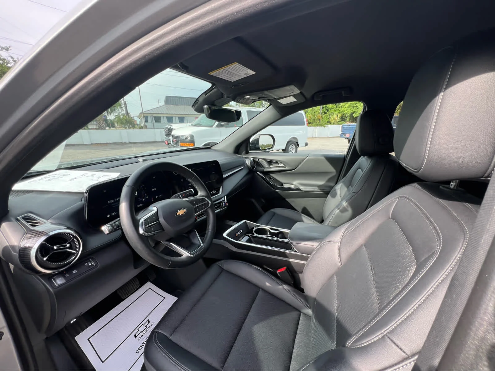 Used 2025 Sterling Gray Metallic Chevrolet LT image 13