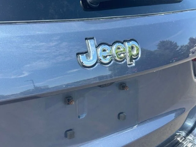 Used 2019 Blue Jeep Overland image 22