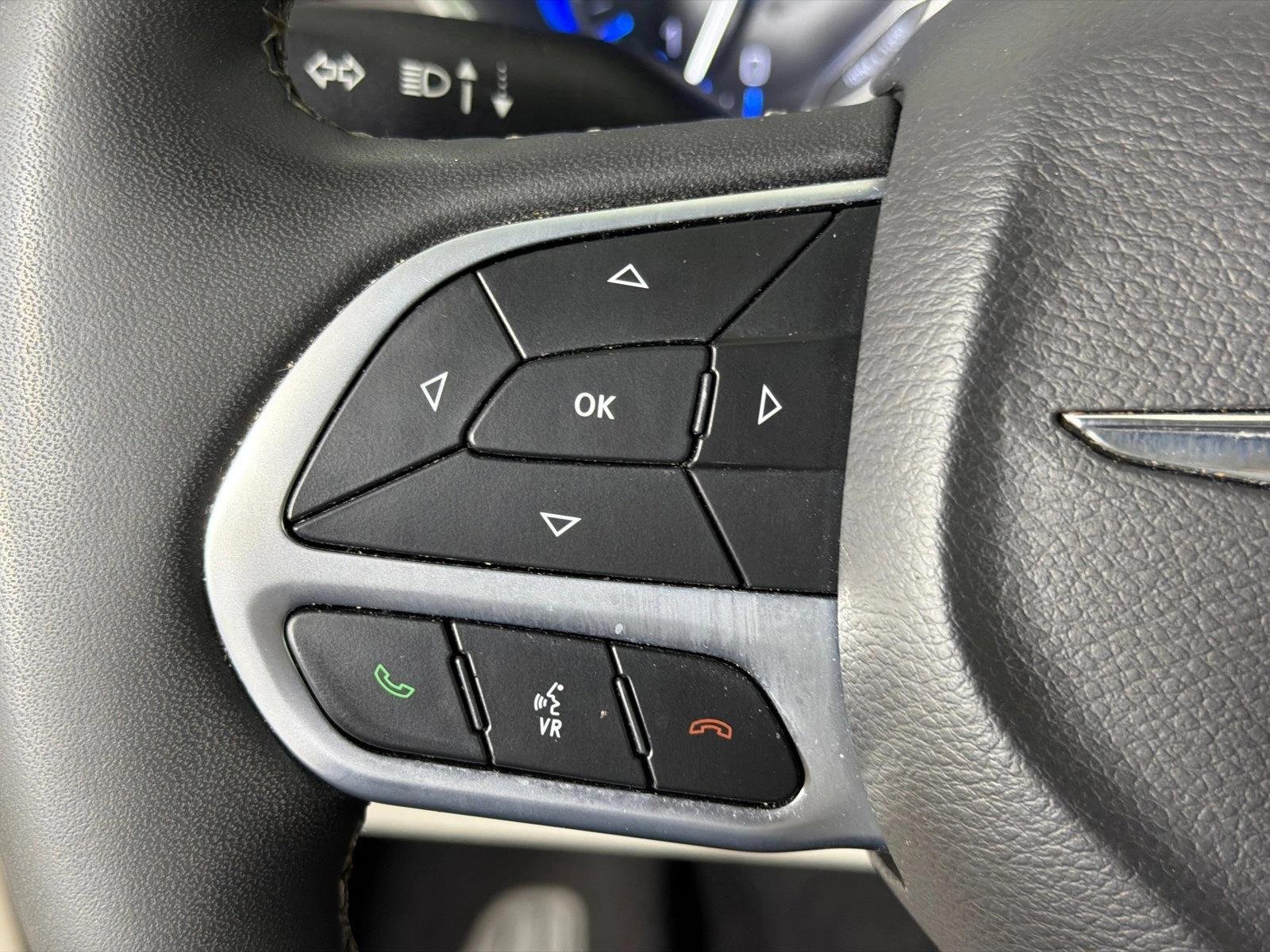Used 2024 Bright White Clearcoat Chrysler Touring L image 23