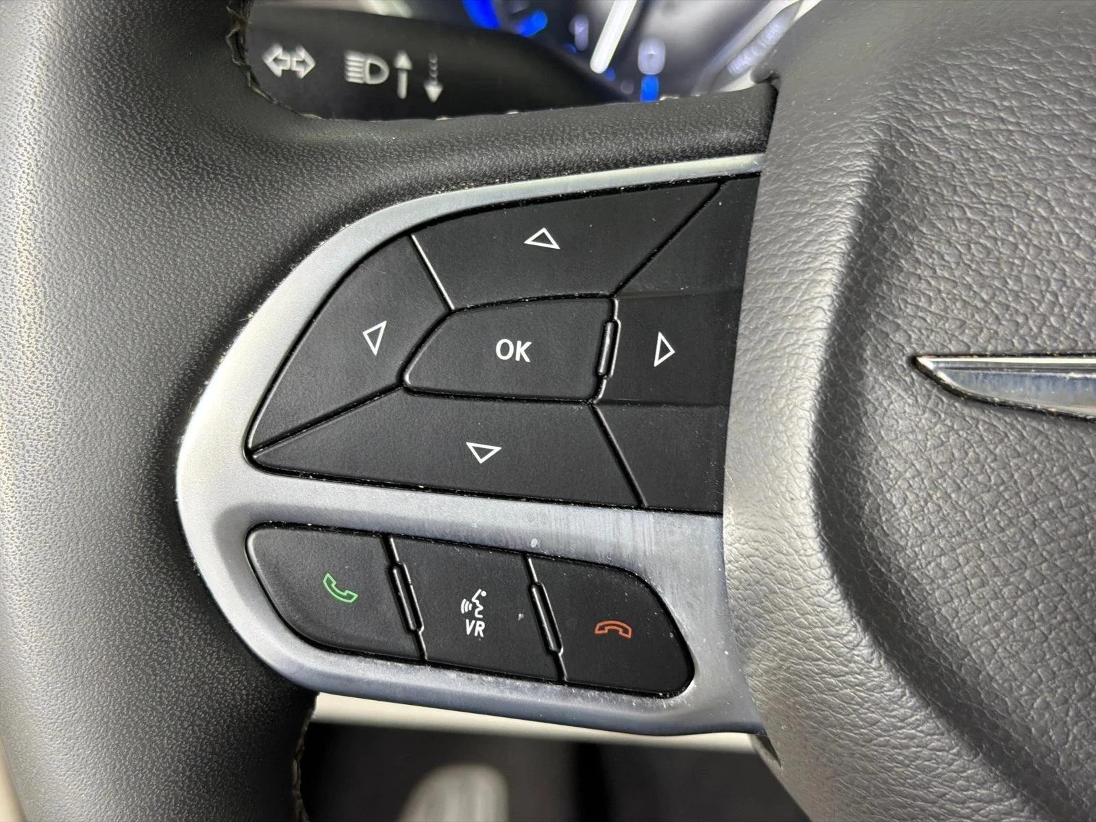 Used 2024 White Chrysler Touring L image 23