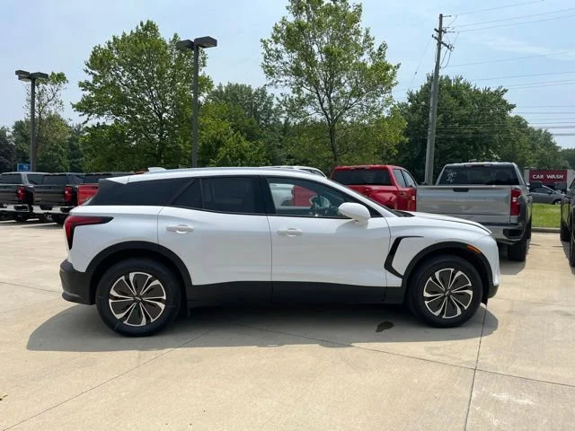 2025 Chevrolet Blazer EV LT - Photo 31
