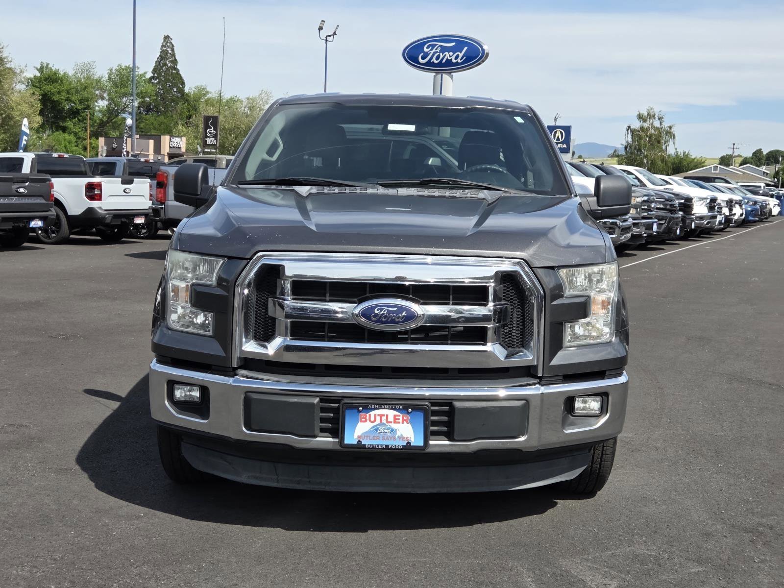 Used 2015  Ford  image 2
