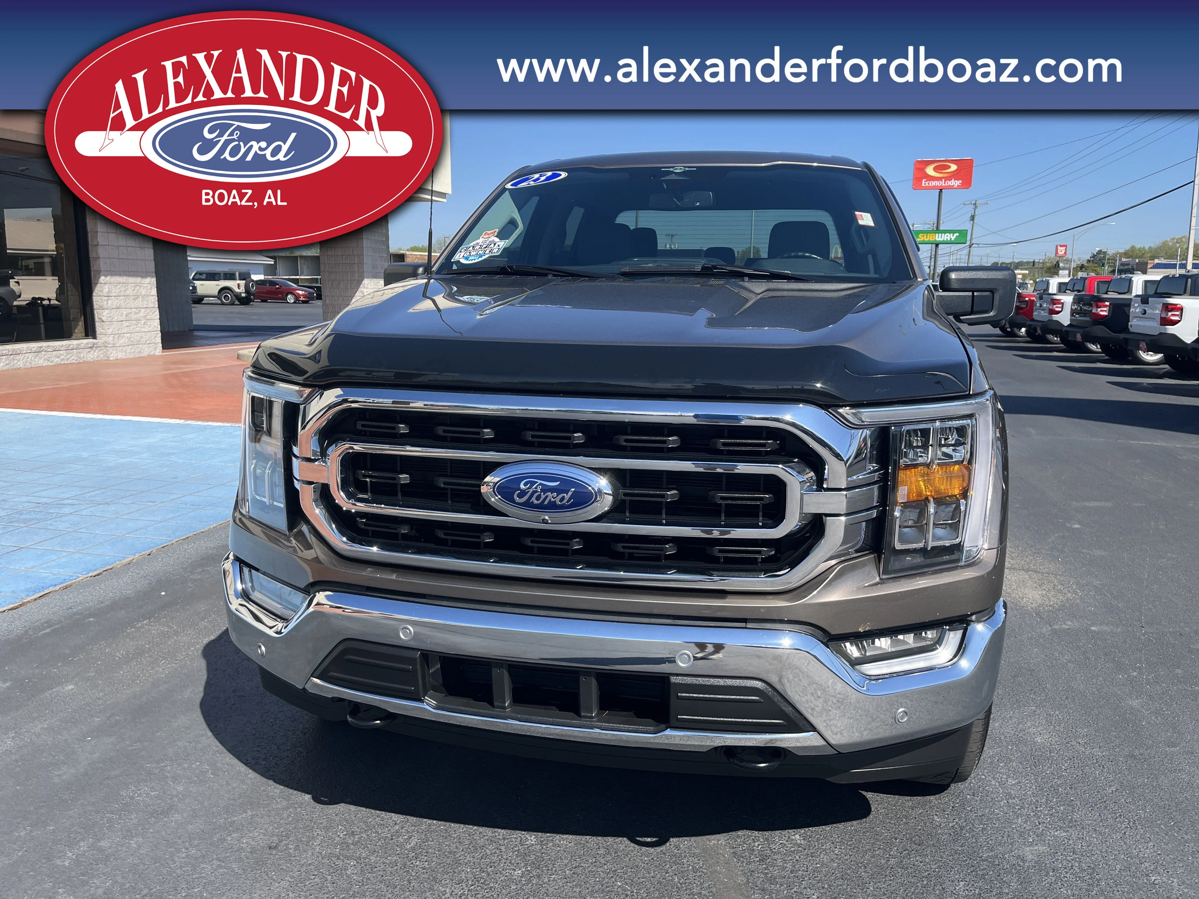 Used 2023 Gray Ford XLT image 5