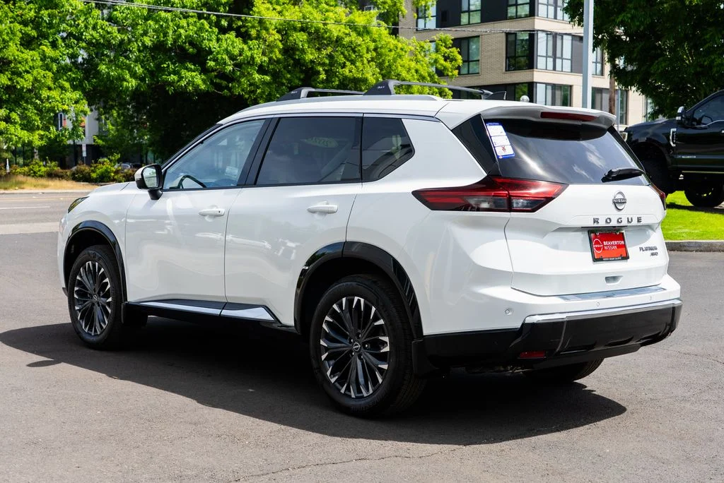 New 2026 Everest White Pearl TriCoat Nissan Platinum image 4