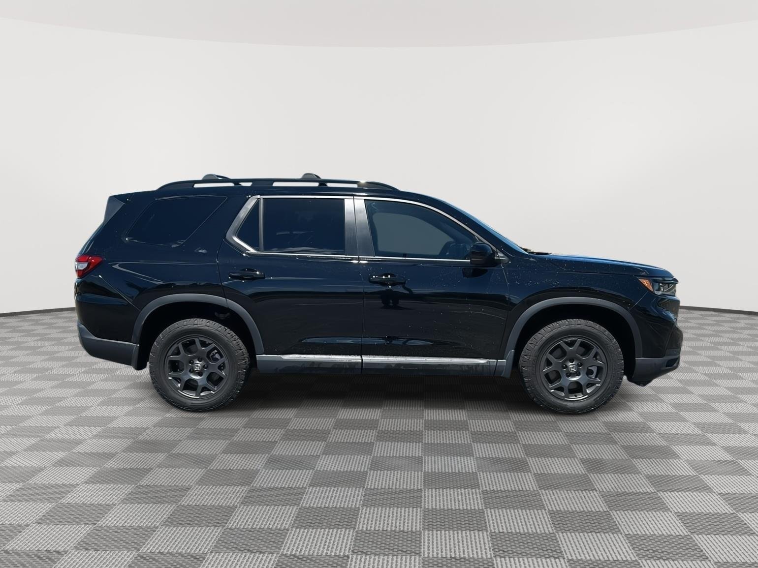 Certified 2025 Honda Pilot TrailSport with VIN 5FNYG1H60SB090784 for sale in Kansas City