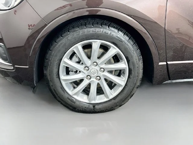 Used 2020 Brown Buick Essence image 9