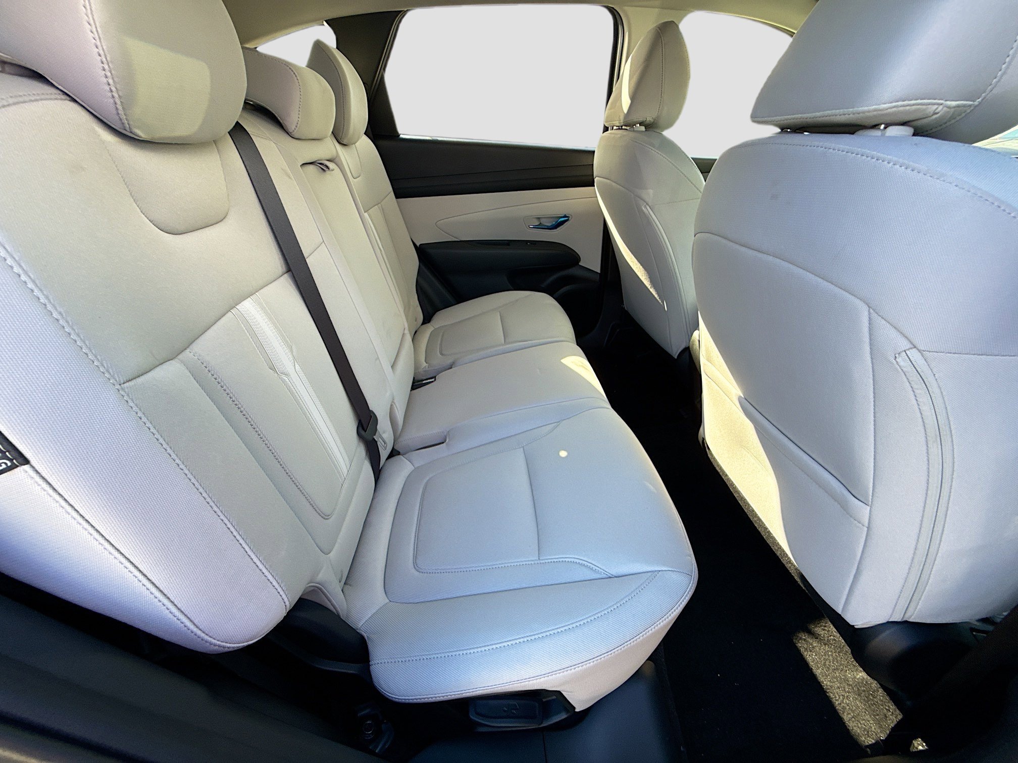 New 2026 Hampton Gray Hyundai SEL FWD image 45