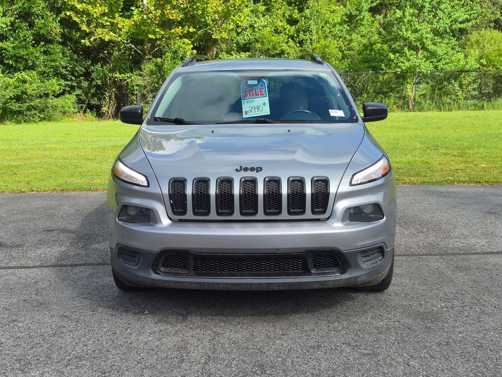 Used 2017 Silver Jeep Sport image 8