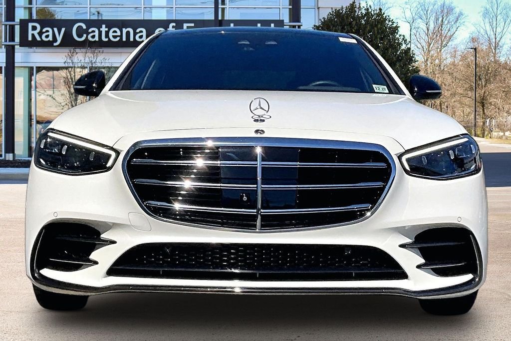 Certified Used 2023  Mercedes-Benz S 580 image 3