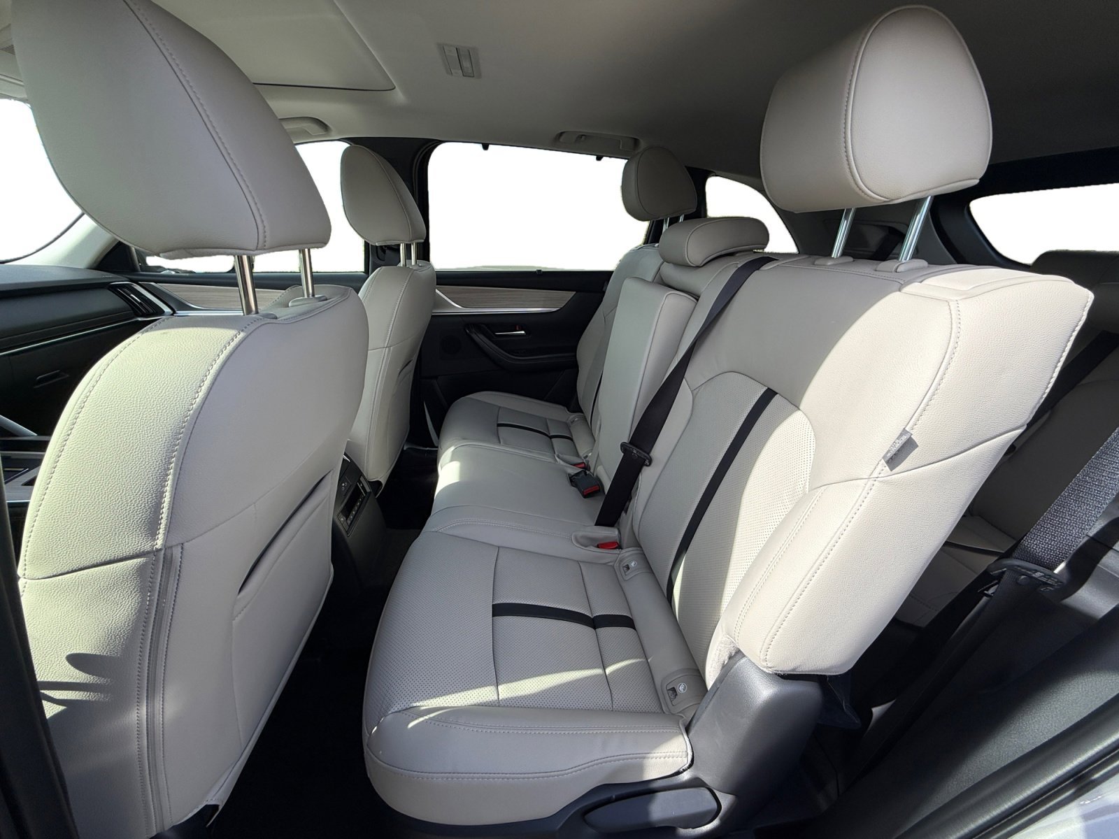 New 2026 Platinum Quartz Mazda Preferred image 16