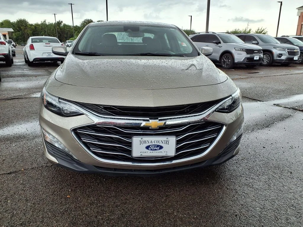 Used 2025 Gray Chevrolet LT image 19