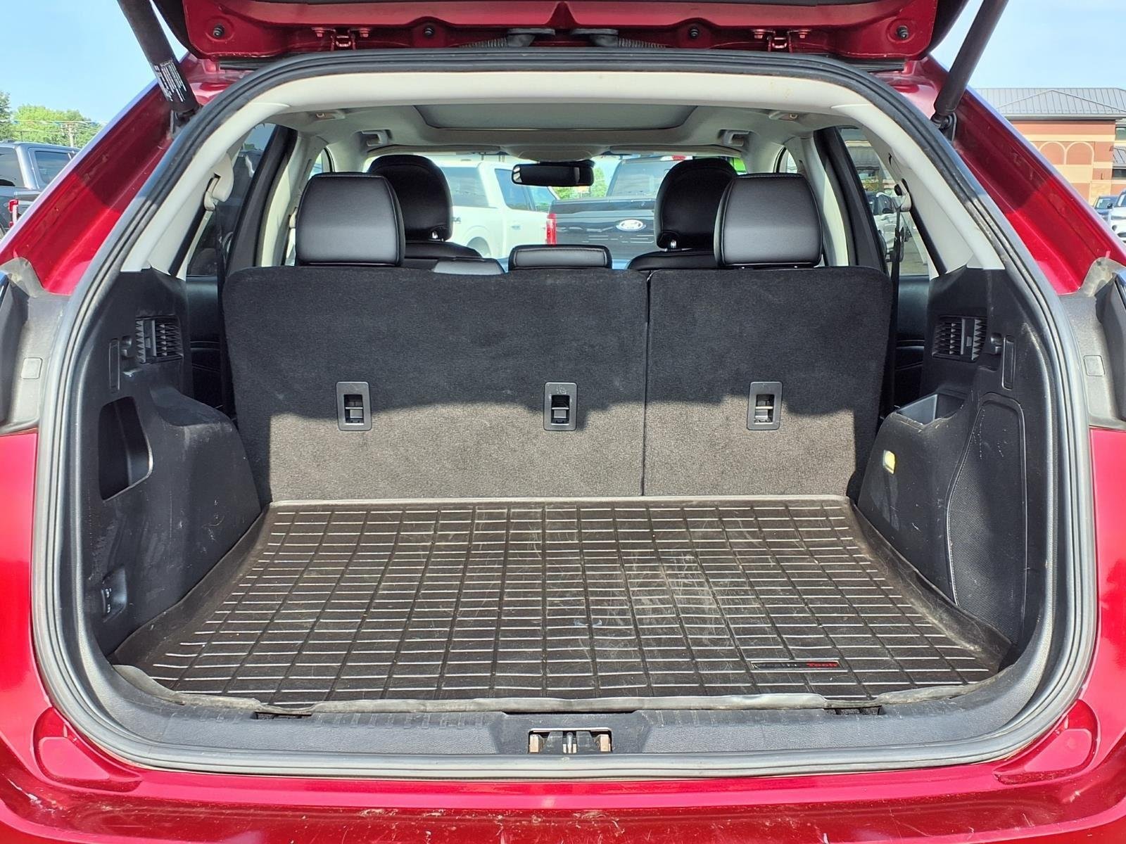 Used 2016  FORD TITAN image 31