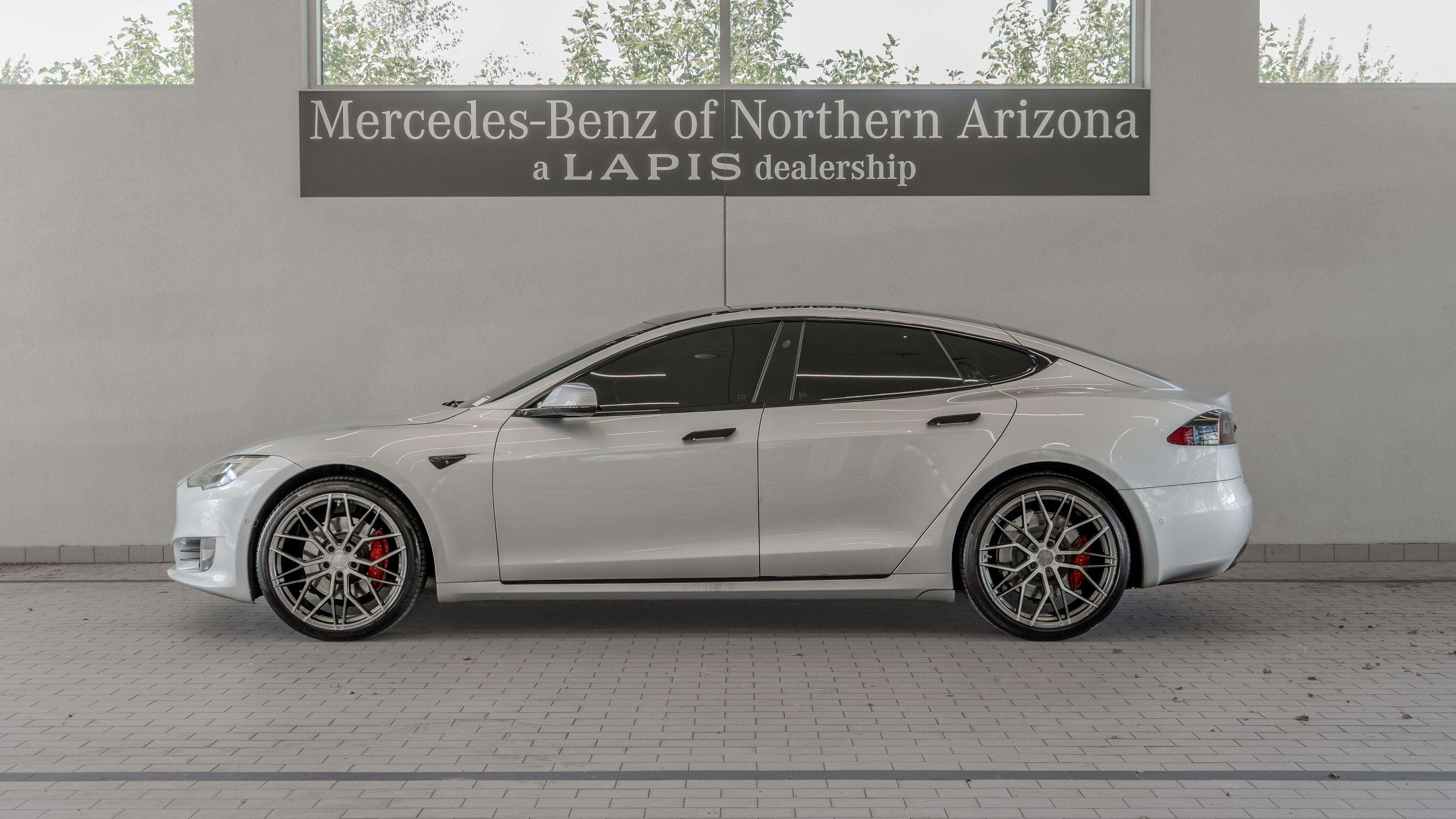 Used 2018 Tesla Model S P100D with VIN 5YJSA1E45JF253096 for sale in Flagstaff, AZ