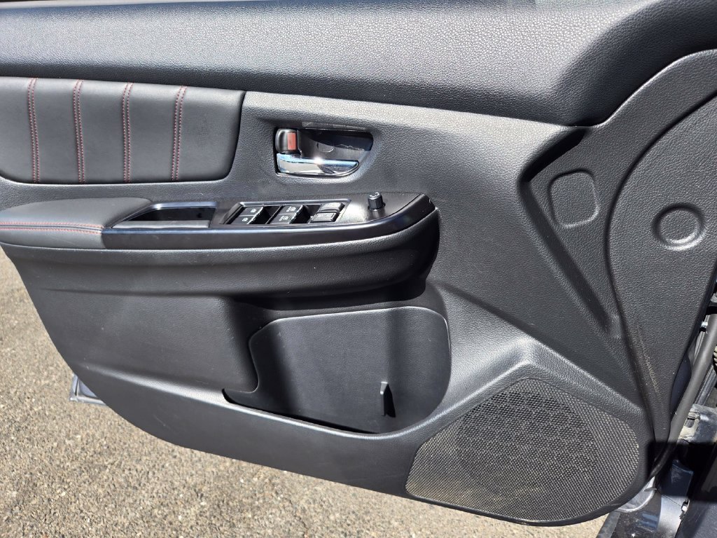 Used 2020 Gray Subaru Premium image 17