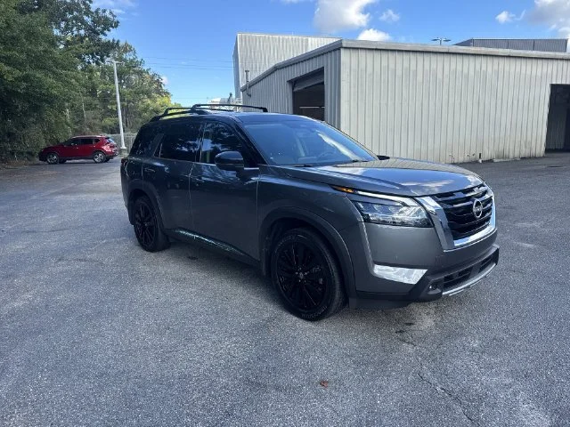 Used 2024 Gray Nissan Platinum image 3
