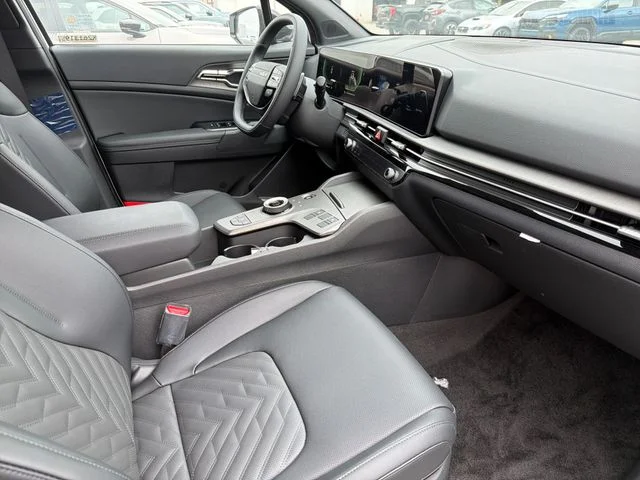 New 2026 Snow White Pearl Kia X-Line image 23