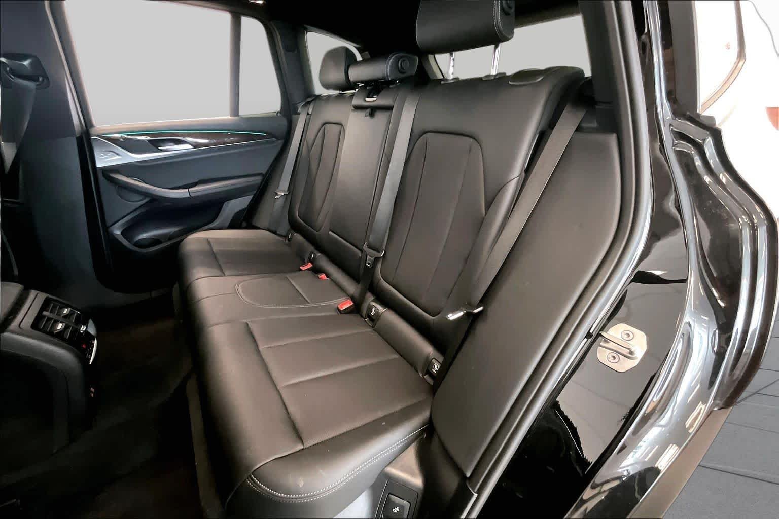 Used 2023 Jet Black BMW sDrive30i image 19