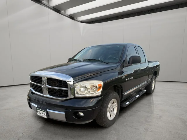 2007 Dodge Ram Pickup 1500 SLT PACKAGE