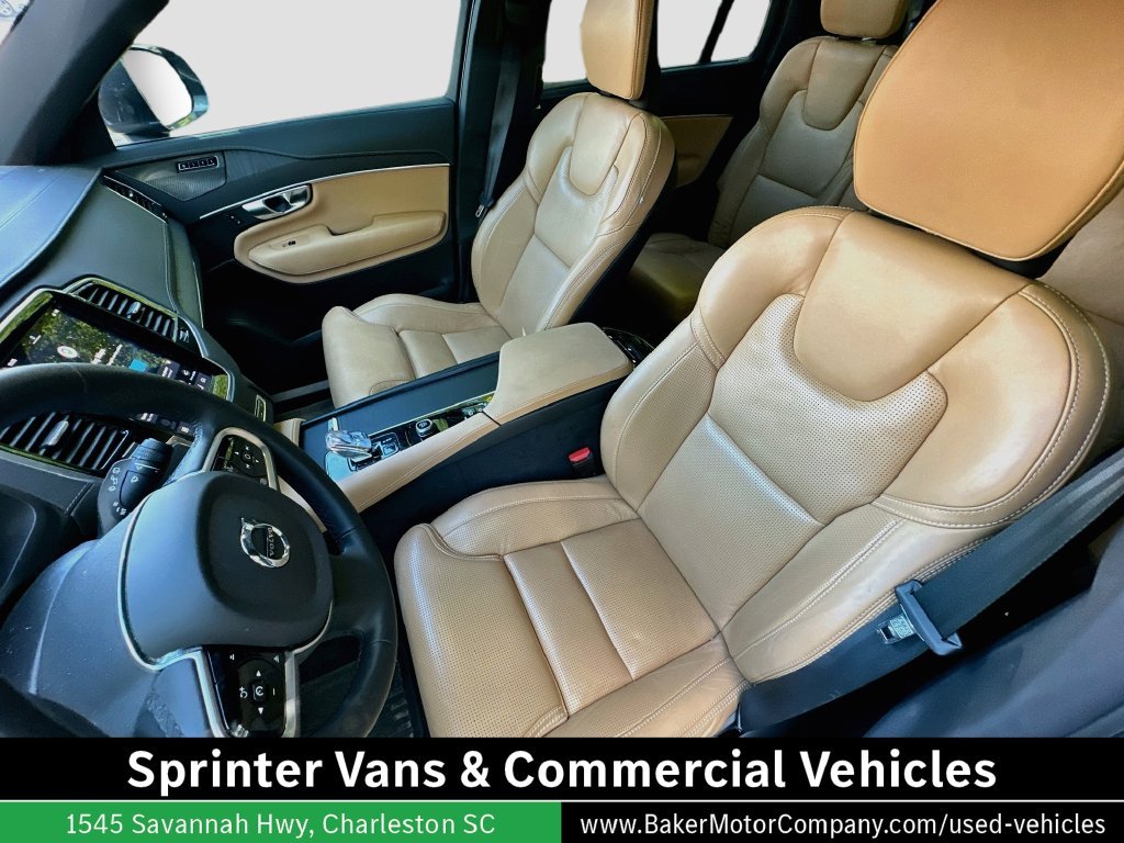Used 2023 Blue Volvo Ultimate image 5