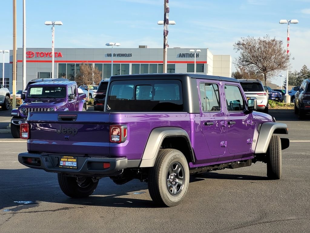 New 2026 Reign Exterior Paint Jeep Sport image 3