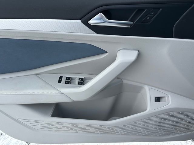2025 Volkswagen Jetta SE - Photo 18
