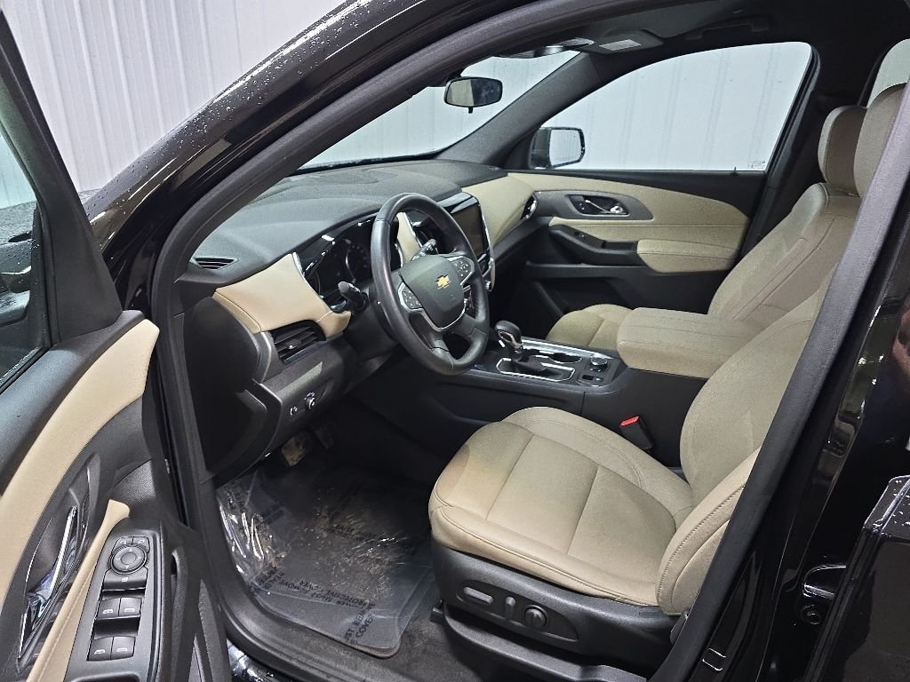 Used 2023 Black Metallic Chevrolet LT Leather image 28