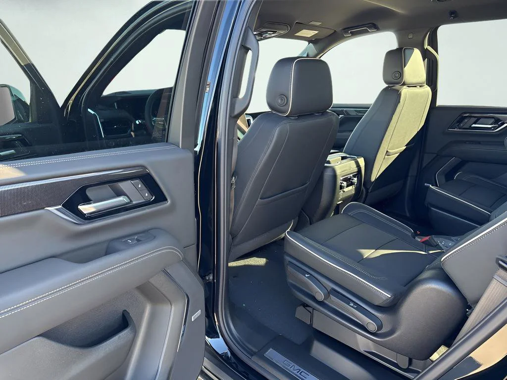 2026 GMC Yukon Elevation - Photo 15