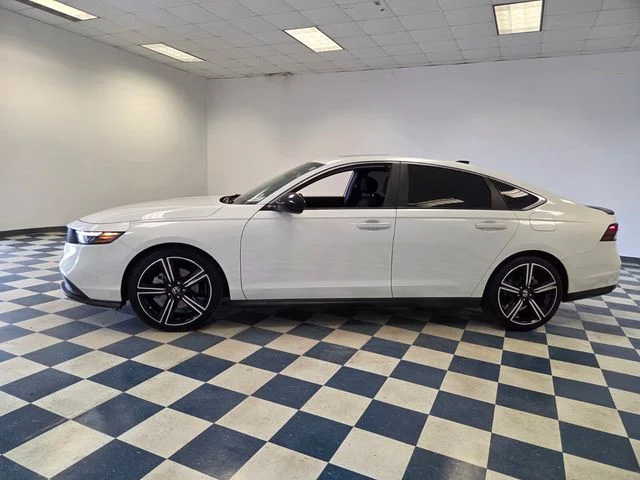 Used 2023 White Honda Sport image 4