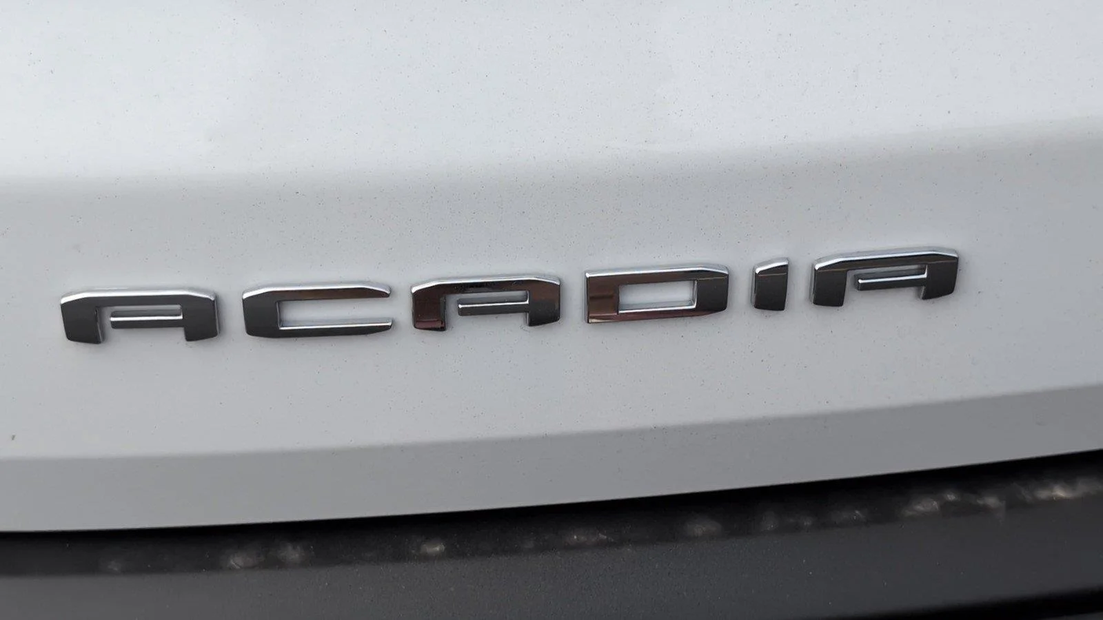 New 2026 Summit White GMC Elevation image 5