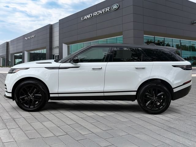 Certified Used 2026 White Land Rover Dynamic SE image 2