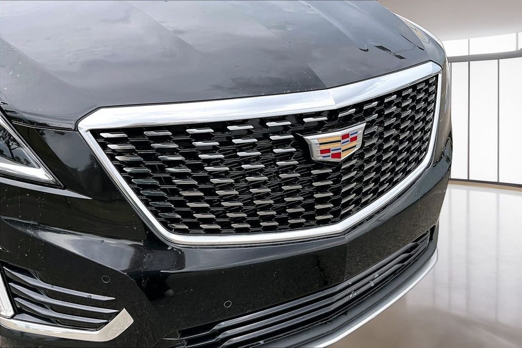 Used 2025 Black Cadillac Premium Luxury image 30