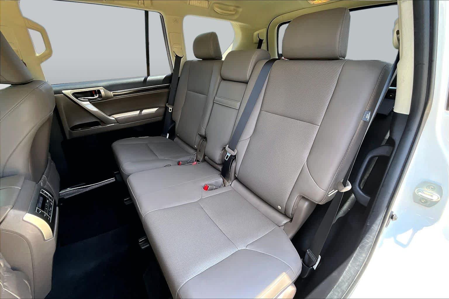 Used 2020 Starfire Pearl Lexus Premium image 21