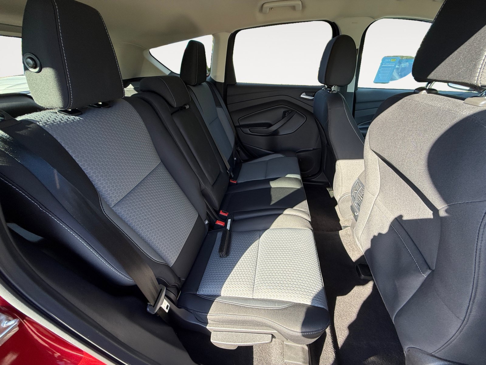 Used 2017 Ruby Red Metallic Ford SE image 18