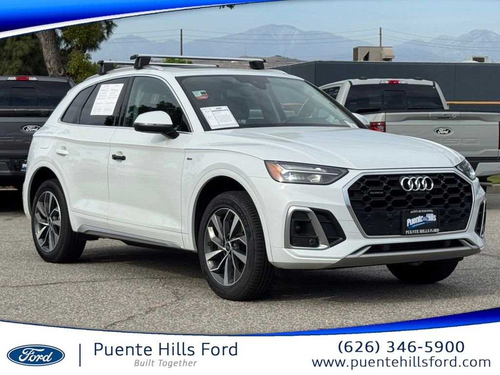 2024 Audi Q5 45 Premium Plus's photo