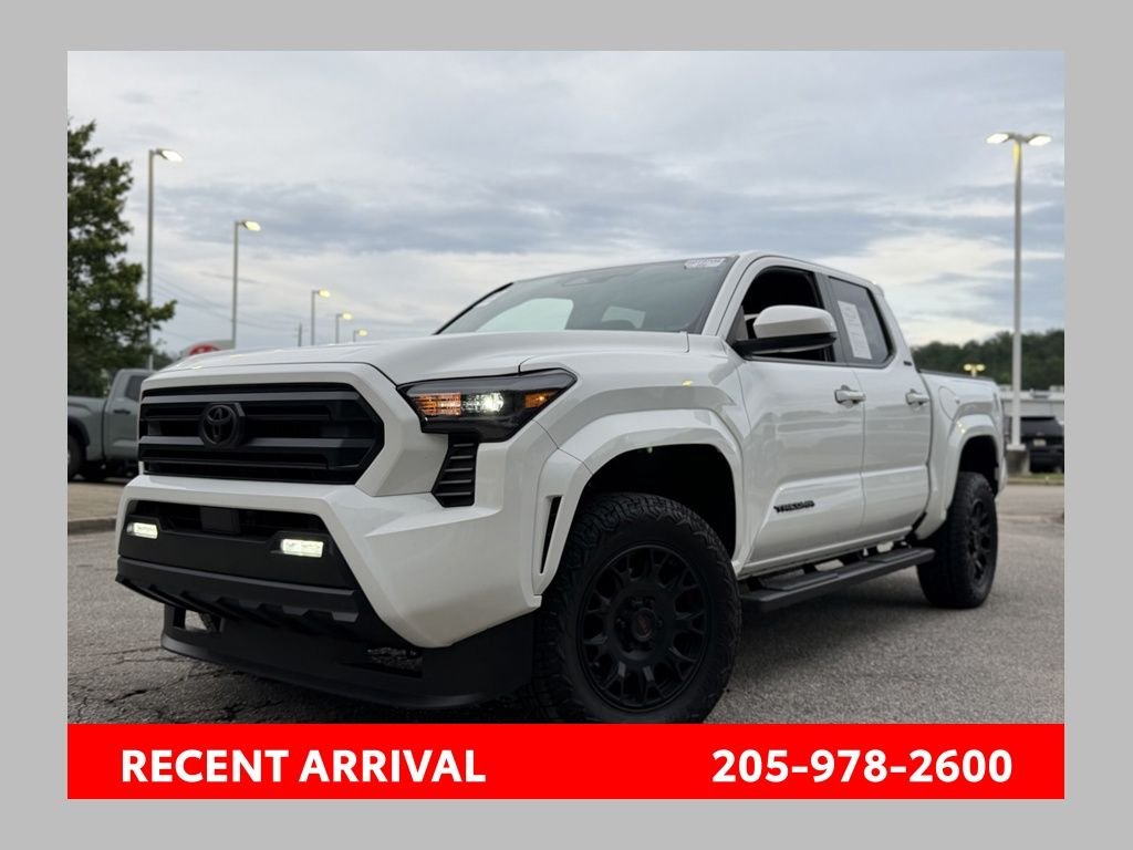 2025 Toyota Tacoma SR5 4x2 Double Cab's photo