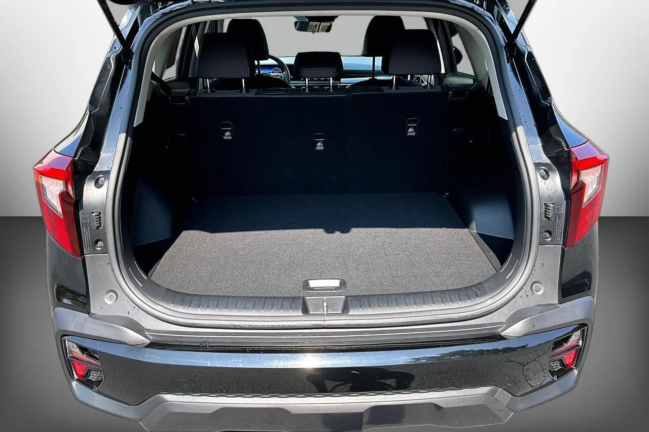 Certified Used 2025 Black Kia X-Line image 24