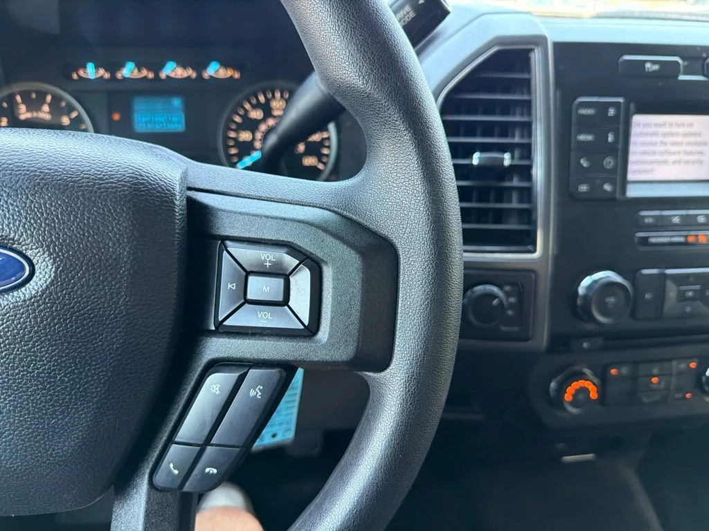 Used 2018 Gray Ford XLT image 19