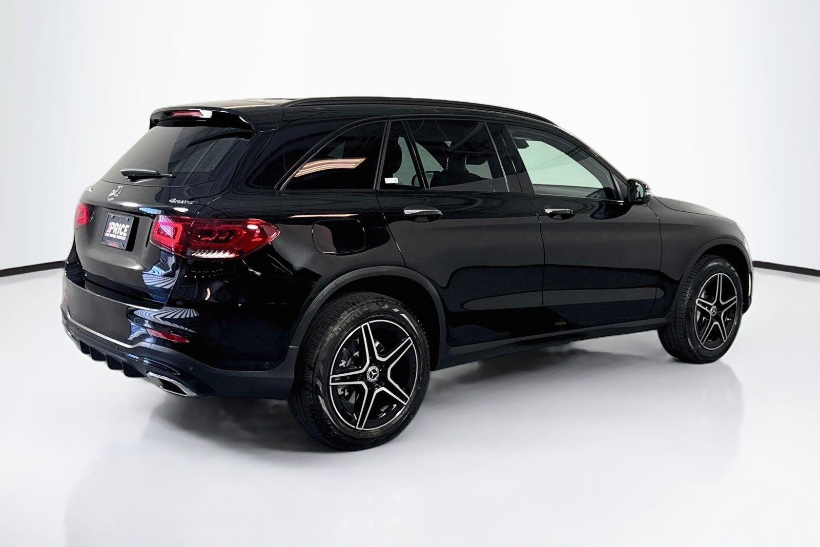 Certified Used 2022 Black Mercedes-Benz GLC 300 image 5