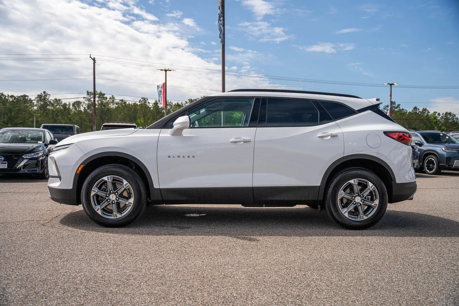 Used 2024 White Chevrolet LT image 3