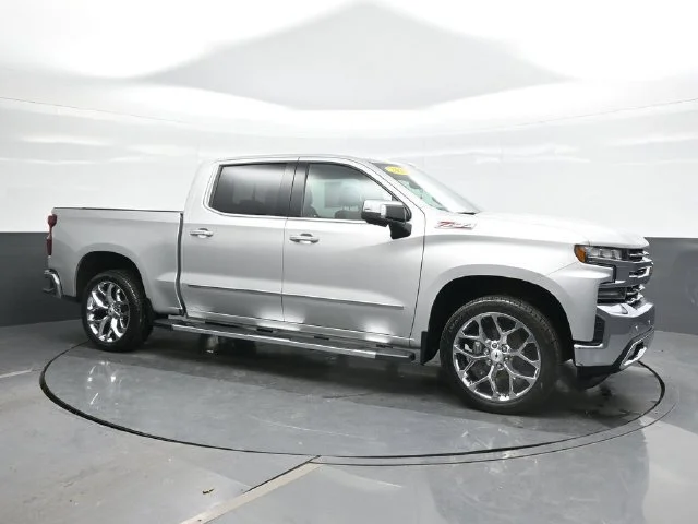Used 2022 SILVER ICE METALLIC Chevrolet LTZ image 7