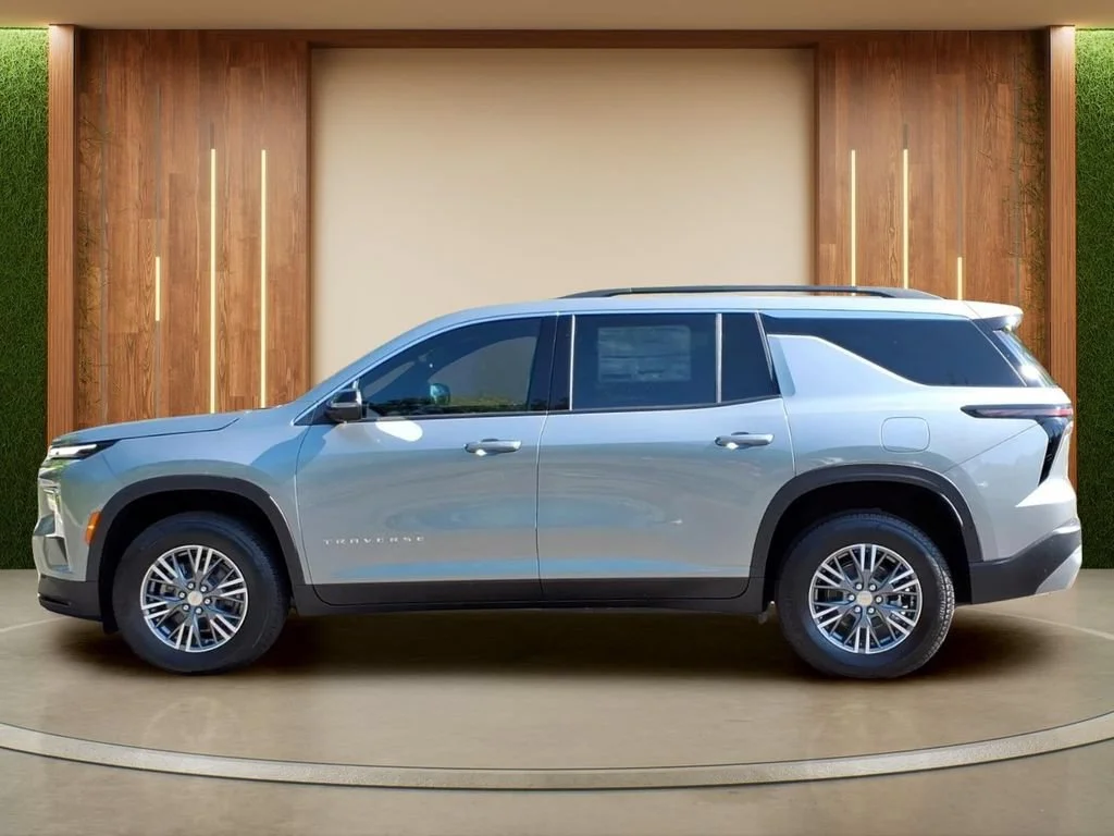 2026 Chevrolet Traverse LT - Photo 27