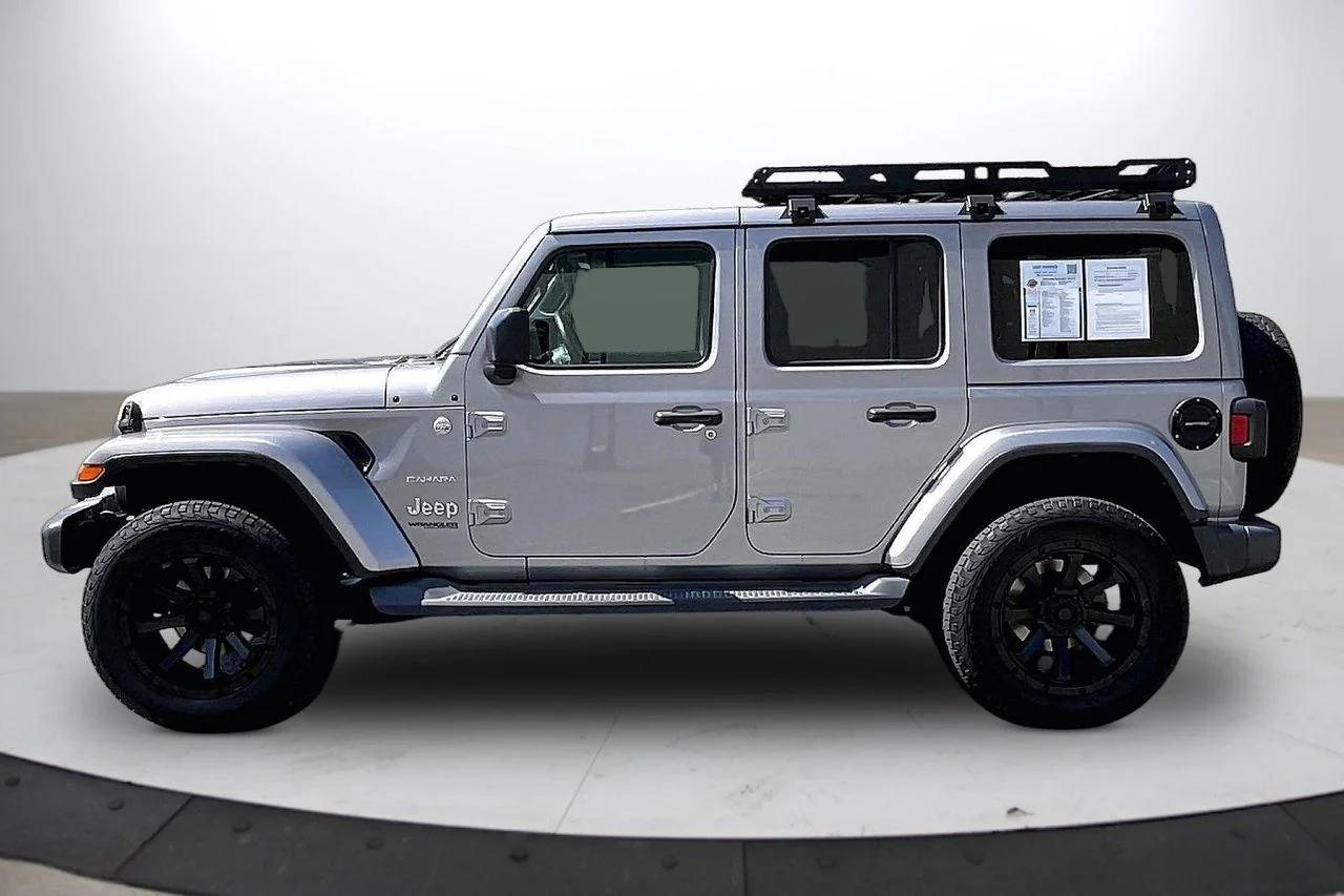 Certified Used 2018 Silver Jeep Sahara image 5