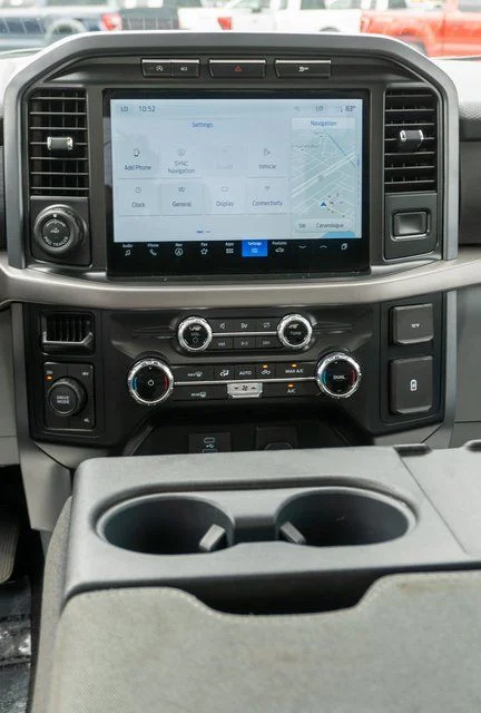 Used 2024 Black Ford XLT image 14