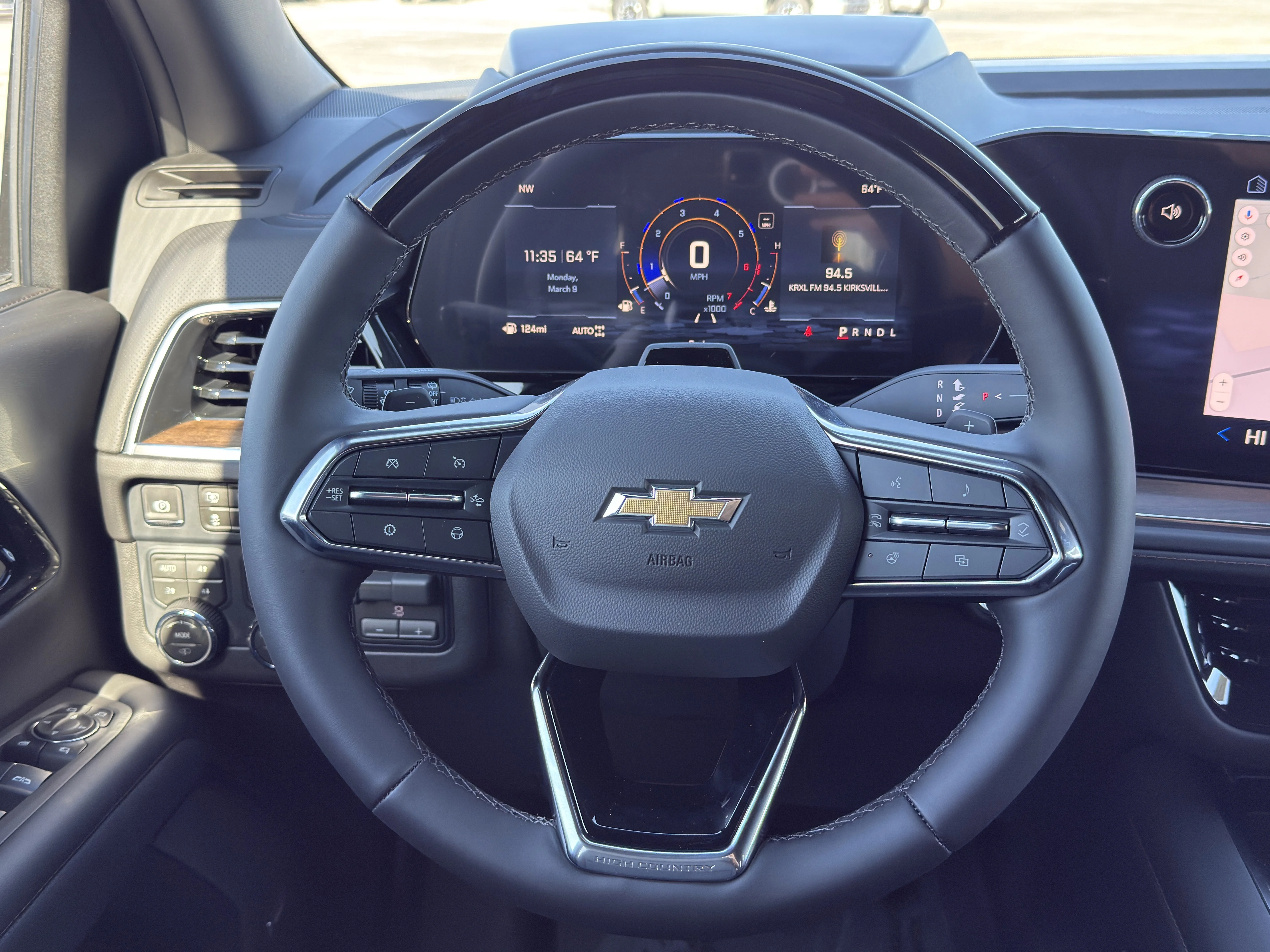 2026 Chevrolet Suburban High Country - Photo 36