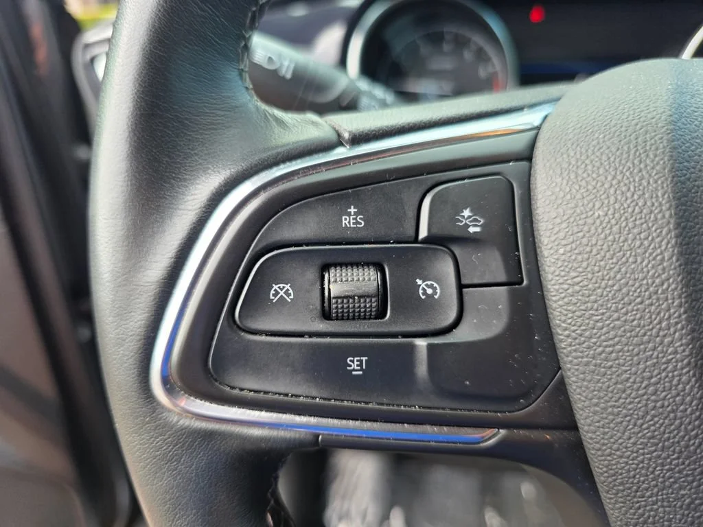 Used 2023 Moonstone Gray Metallic Buick Select image 23