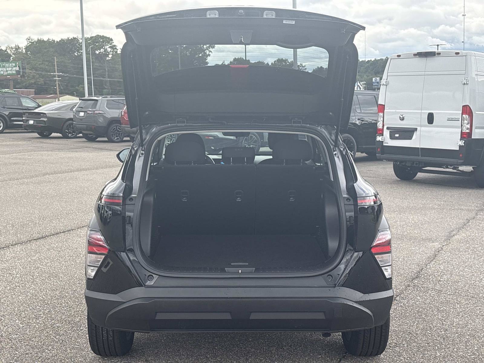Used 2026 Abyss Black Pearl Hyundai SEL Sport image 12