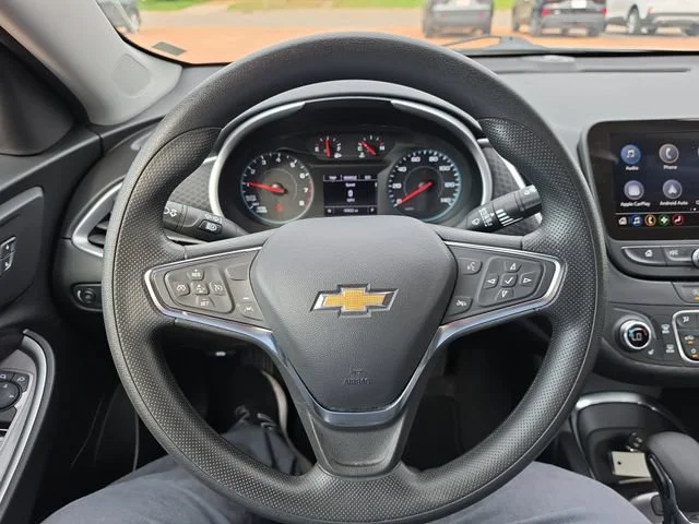 Used 2025 Mineral Gray Metallic Chevrolet 1LT image 25