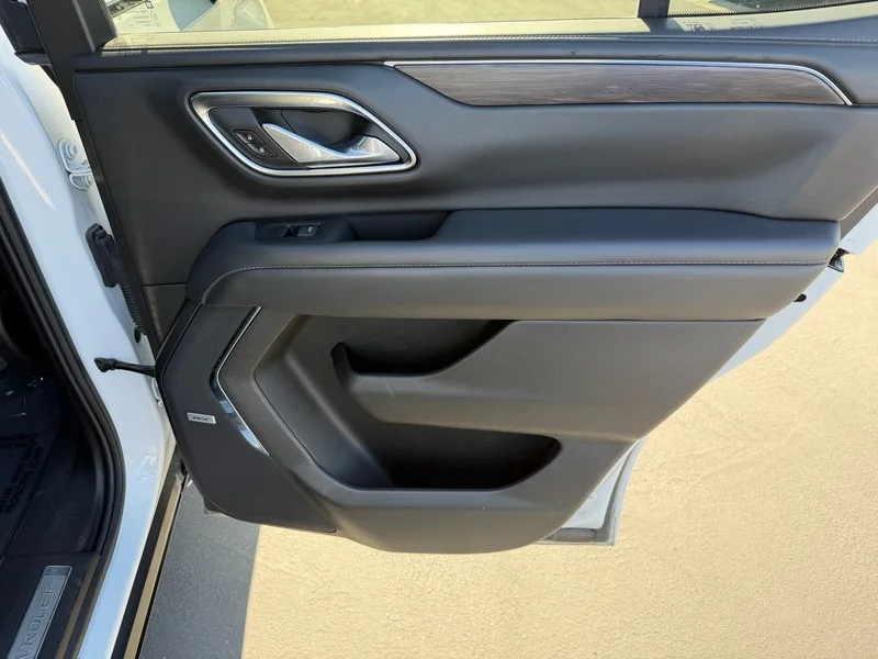 Used 2024 Summit White Chevrolet Z71 image 26