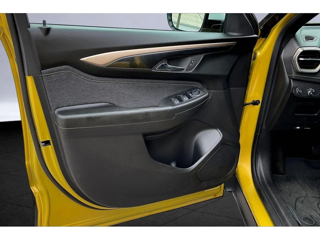 Used 2025 Nitro Yellow Metallic Chevrolet ACTIV image 16
