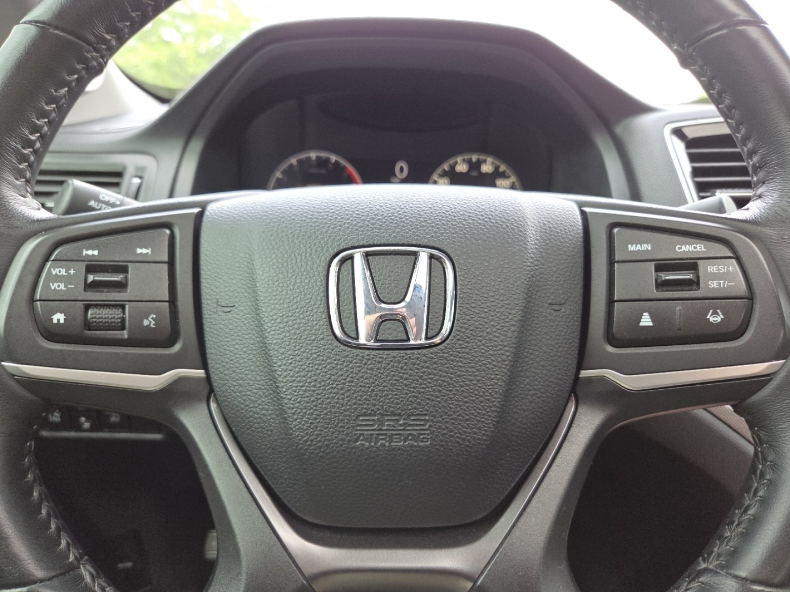 Certified Used 2024 Crystal Black Pearl Honda RTL image 33